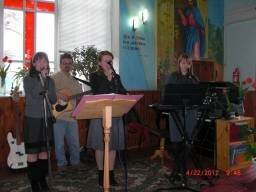 Прославлення Бога в пісні - група з міста Бровари (1)